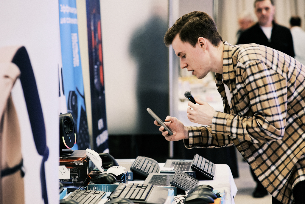 KUST6156_res.jpg KUST6156_res.jpg